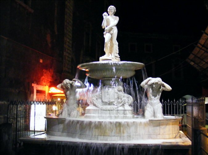(15) Catania by night 